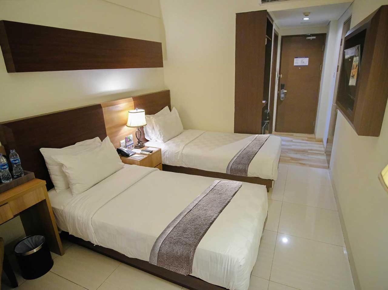 Sapphire Sky Hotel & Conference Serpong Luaran gambar